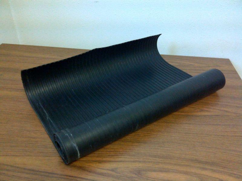 Military truck rubber floor mat (m915, m916, m917, m918, m919, m920)