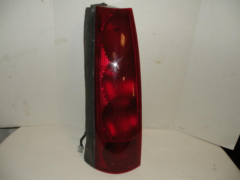 1990-1996 pontiac transport tail light  left side   oem