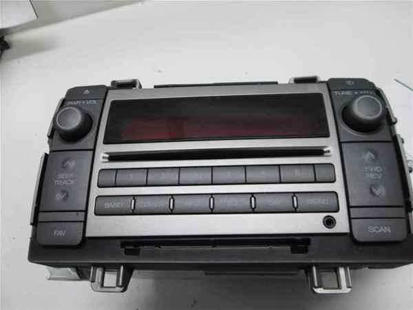 09 10 pontiac vibe cd mp3 player radio oem