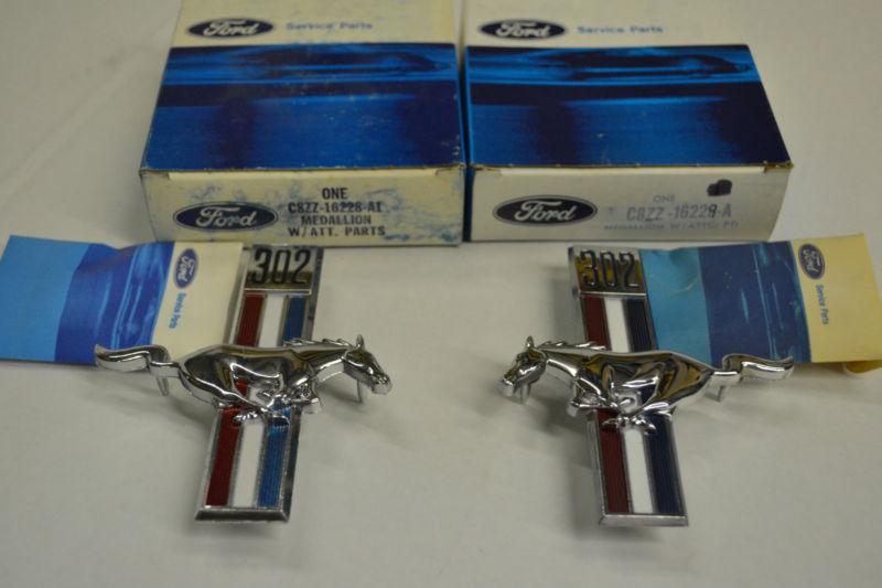 1968 nos ford mustang running horse, 302, c8zz-16229-a,  c8zz16228-a1 new