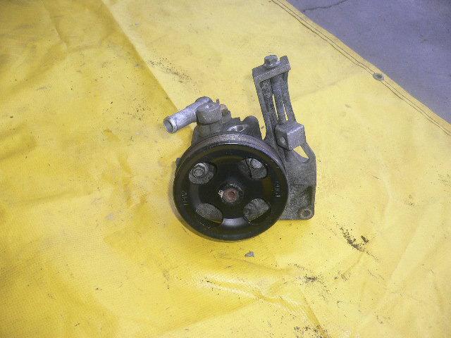 2001 subaru impreza  r/s  power steering pumps