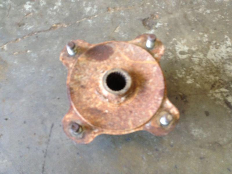 1994 kawasaki bayou 300 4x4 rear wheel hub 