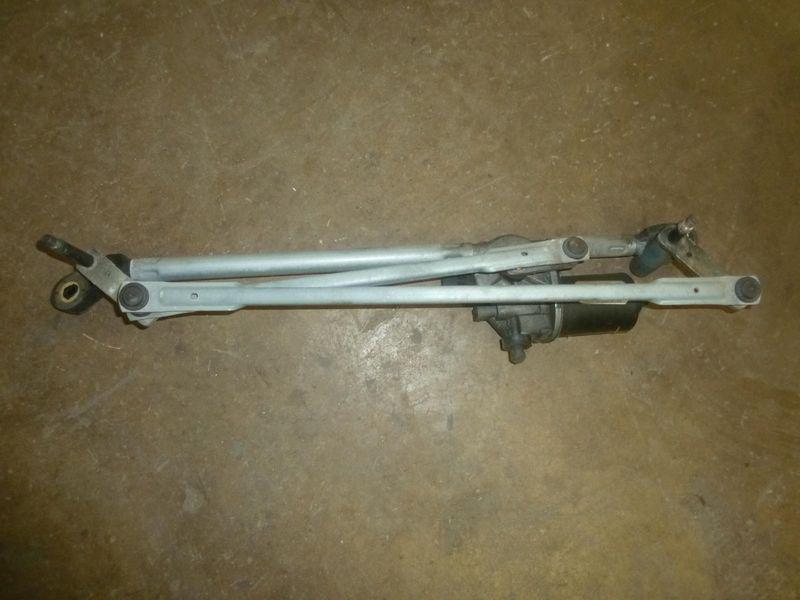 01 02 03 chrysler sebring stratus front wiper motor w/ transmission 4 door sedan