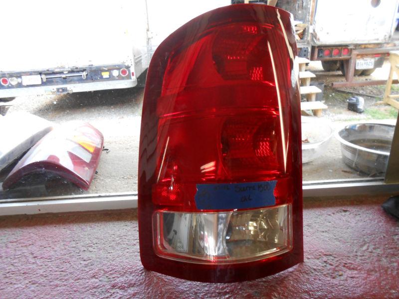 Gmc sierra 1500 left tail light lamp 2007 2008 2009 2010 2011 2012 driver