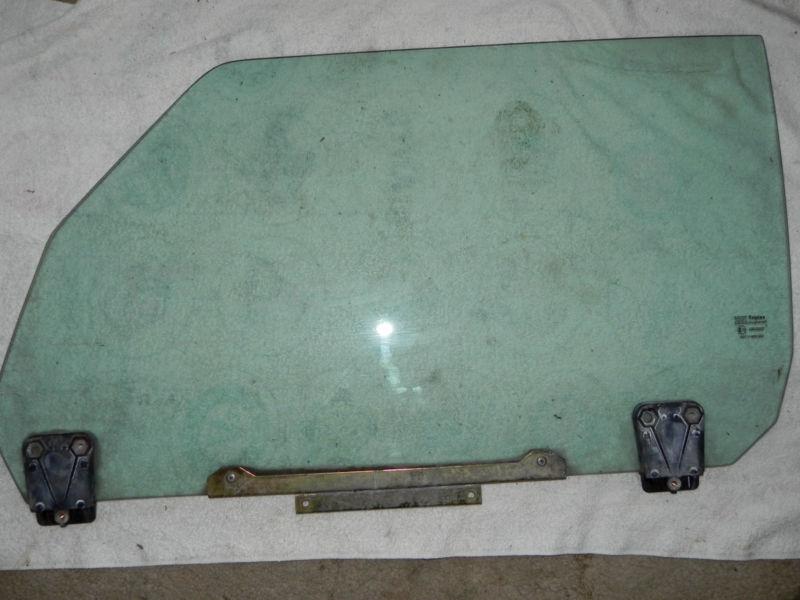 Jaguar xjs v12 convertible front window glass left drivers side factory oem