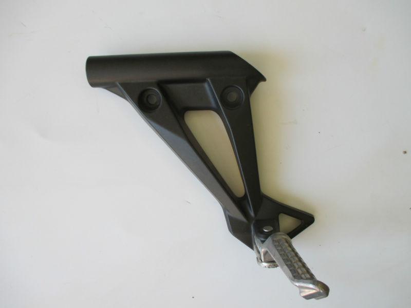 2008-2012 kawasaki ex 250 ninja 250r left hand side rear passenger foot peg