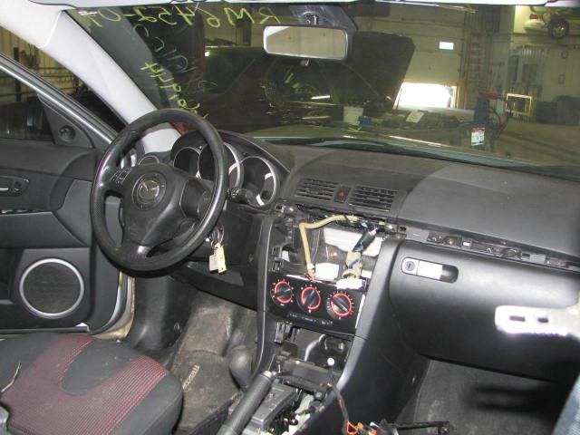 2004 mazda 3 66944 miles steering column 1010428