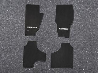 2007-2011 dodge nitro premium carpeted floor mats genuine oem 82212592