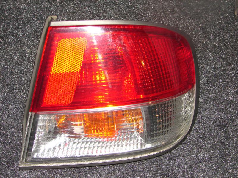 1999 00 01 02 infiniti g20 tail light qtr cnr mtd rh