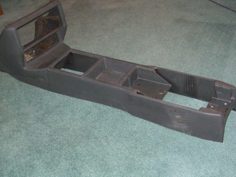 Alfa romeo  milano (or 75) lower & upper center console