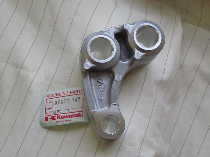 Kawasaki kdx125 sr a1-a4 b1-b4 uni trak suspension arm 39007-1185 nos