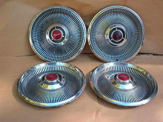 1968 68 chrysler newport hub caps 4 vintage four set