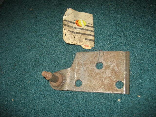  new nos jeep cj mopar chrysler renault amc shock steering bracket