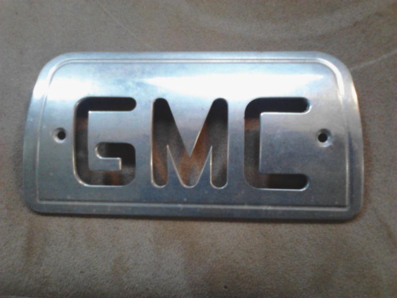 Gmc sonoma third brake light cover