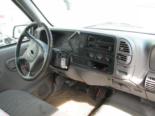 2000 chevy 3500 pickup front driver seat belt & retractor only gray