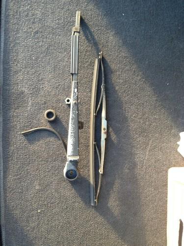 95 - 03 s-10 blazer gmc jimmy rear windshield wiper arm oem 96 97 98 99 00 01 03