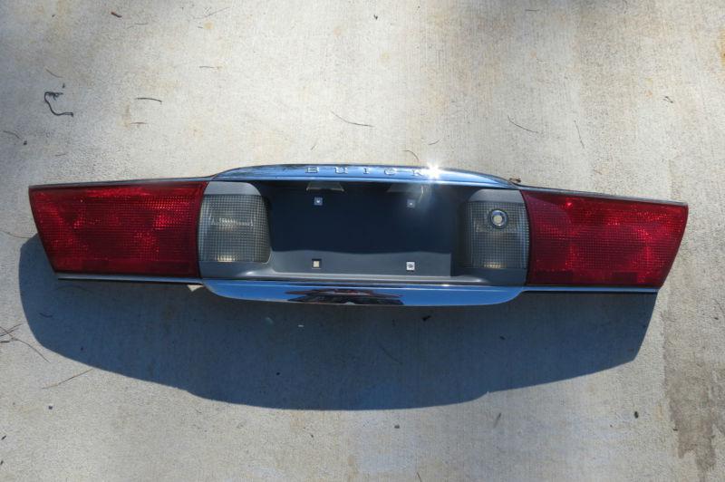 Read first 00-05 buick lesabre back up lights license plate oem p/n # 16525084