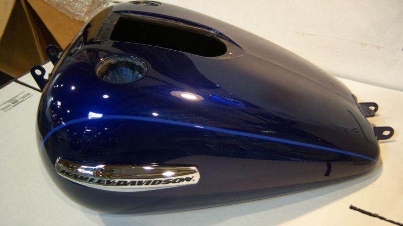 Painted fuel tank, '07 fxdc, 61053-07byc