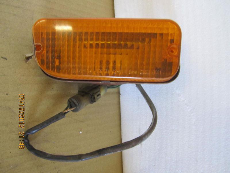 Toyota corolla 78-79 1978-1979 parking light turn signal passenger rh