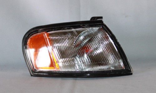 Parking light assembly tyc 18-3125-00 fits 95-98 nissan sentra