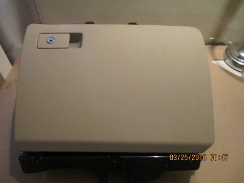 2013 vw passat cc beige glove box  oem 3c1 857 114 e and 3c1857097 (k3)