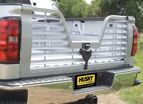 Husky liners 15330 5th wheel style flo-thru tailgate