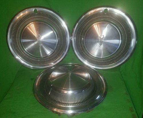 Vintage set of 3 1974–78 plymouth 15&#034; hubcaps fury trail duster mopar good cond