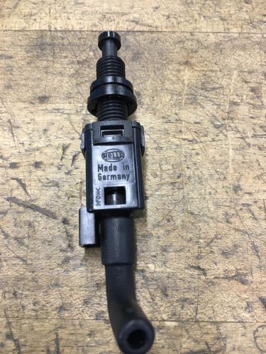 Cruise control clutch pedal vacuum switch oem.