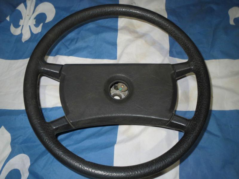 Mercedes-benz w123 oem steering wheel/ horn pad & hardware