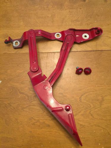 00-06 mk1 8n audi tt driver side hood hinge red