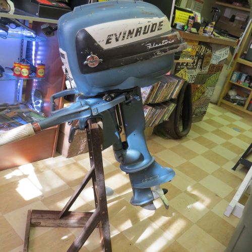 Vintage 1956 evinrude outboard motor 7 1/2 hp, fleetwin, twin cylinder, 2-stroke