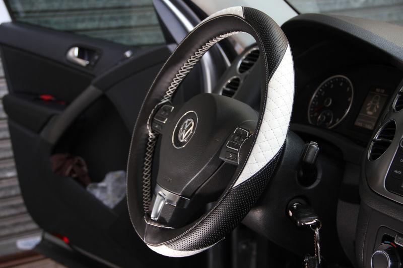 Honda jdm black+white pvc leather steering wheel wrap cover needle thread diy