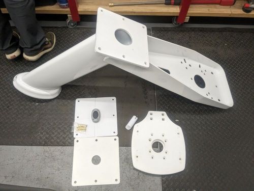 Seaview pmadm2m2 pre-drilled dual mount for 4.5&#039; open array radar + top plate