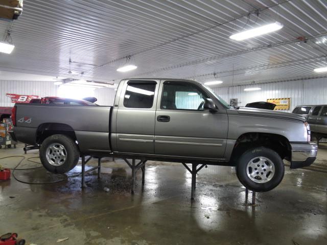 2006 chevy silverado 1500 pickup 67677 miles rear or back door right