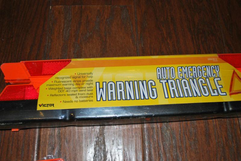 Lot of 3 victor auto emergency warning triangle 40 mph winds florecent stripe