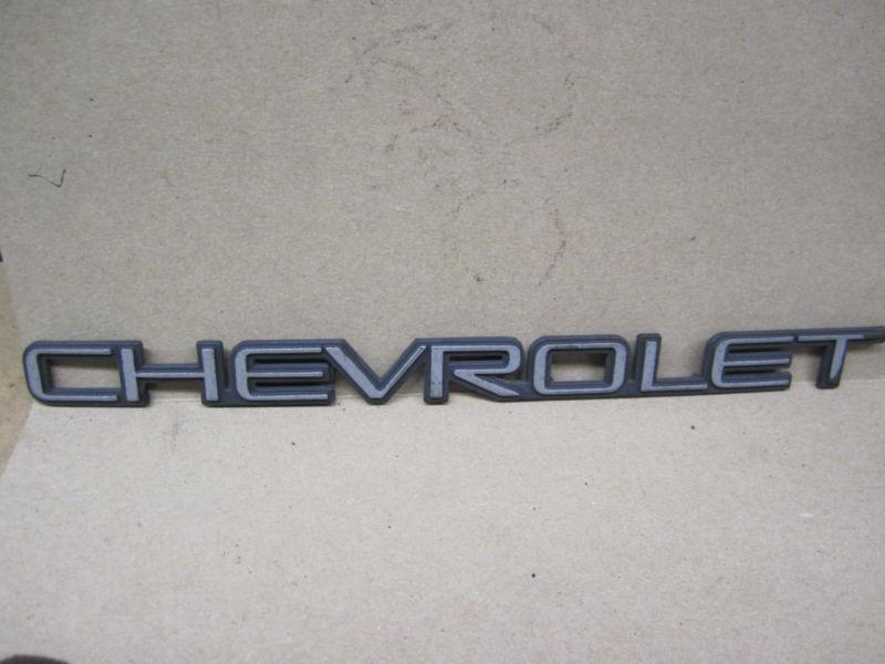 Chevy chevrolet emblem ornament " chevrolet "                                  a