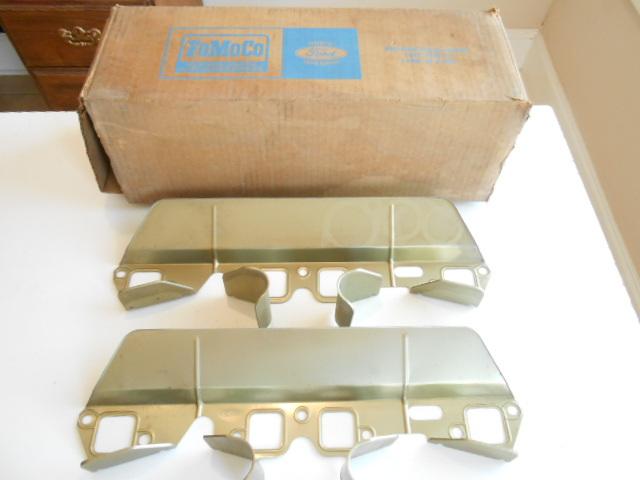 Nos 1962 ford truck manifold gasket set (2) c2te-9448a oem