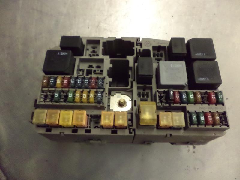 04 jaguar x type fuse box 839629