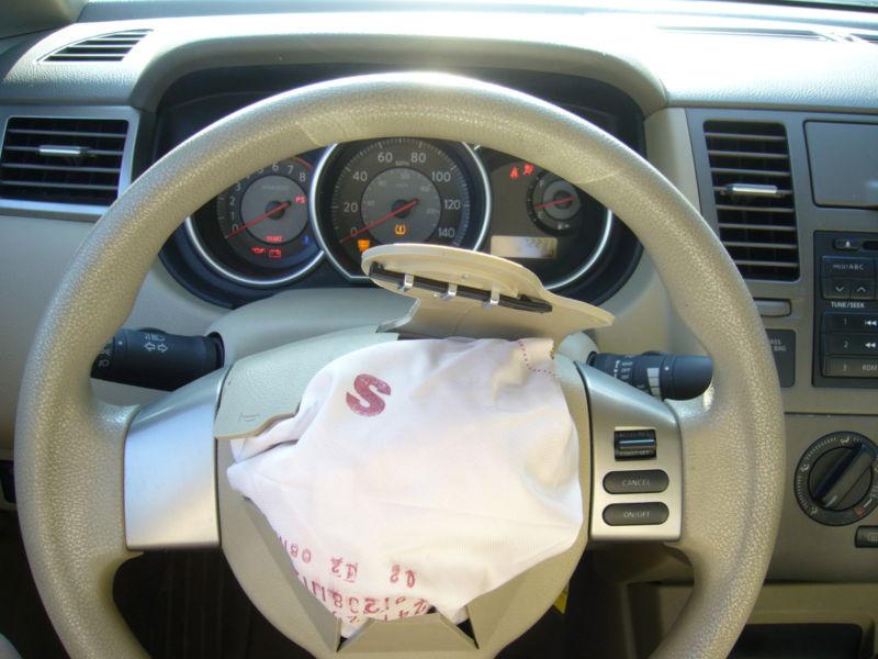 2007-2011 nissan versa steering wheel s model tan cruise oem 2008 2009 2010 11