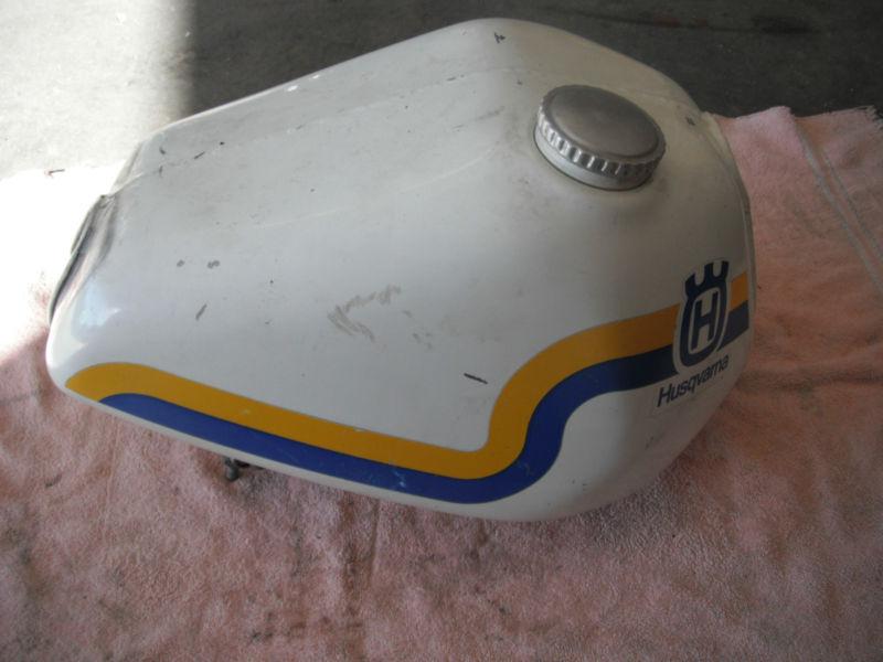 1983 husqvarna 430wr 430 wr gas tank w/ cap & petcock very nice ahrma vintage mx