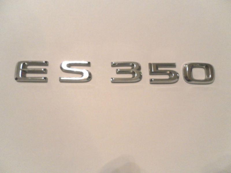 Lexus es 350 trunk emblem