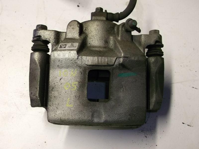 2005 saturn ion front left brake caliper (low miles)