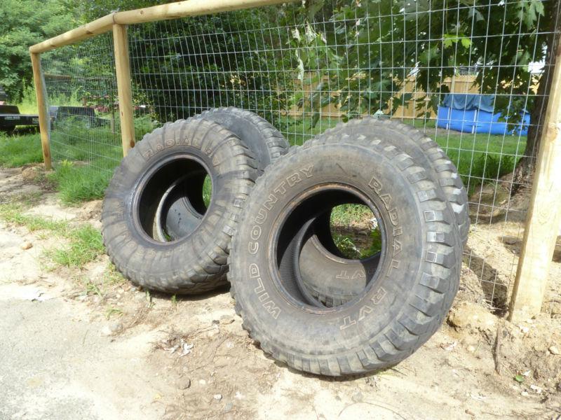 Used 4 wild country radial rvt 32 x10.5 r15 mud tires