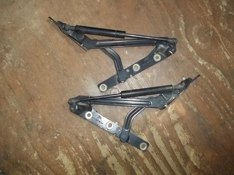 2000 ford focus 1-pair of trunk hinges 