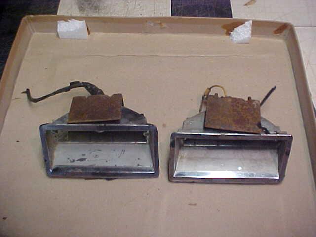 1966-1967 lincoln continental front turn signal lights
