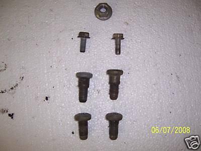 Seat belt bolt set 1982 - 1992 camaro used