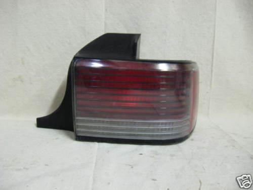 88 89 lincoln continental oem right tail light nice!