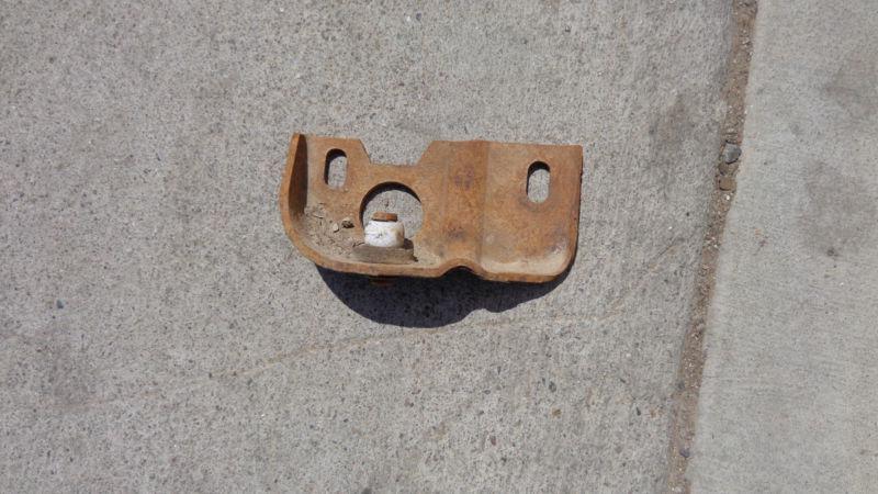 Early ford bronco 1966-1977 frame mount clutch bracket holder pivot retainer 4x4