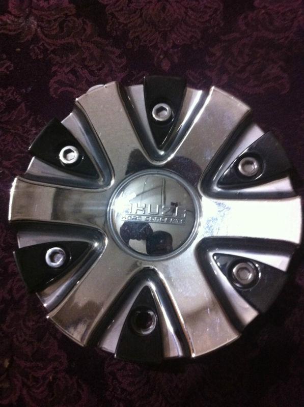 1 akuza wheels chrome center cap  part#emr0712-car-cap stock# 299