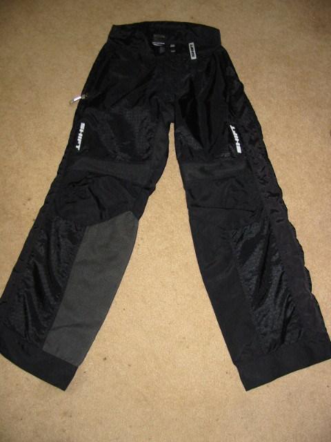 Nice-pre owned black shift motorcycle gear pants -size 28- ready to ride